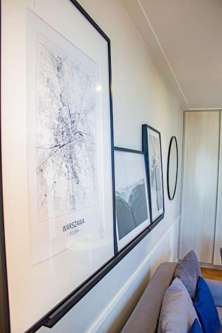 Central Apartment With Balcony And Views, Old Town, Metro Warsaw Exterior photo